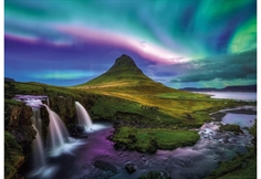 Aurora over Kirkjufell